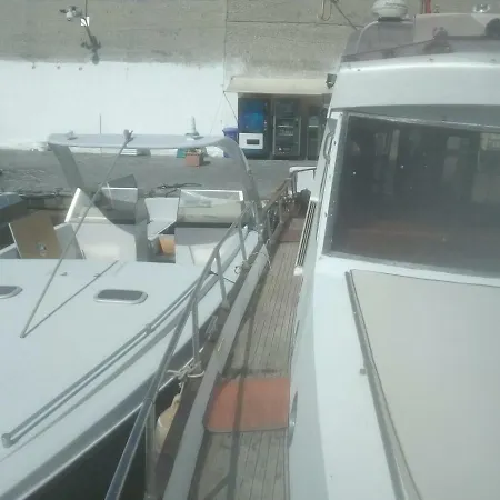 Skipper Iii Úszó hotel