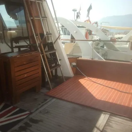 Úszó hotel Skipper Iii *